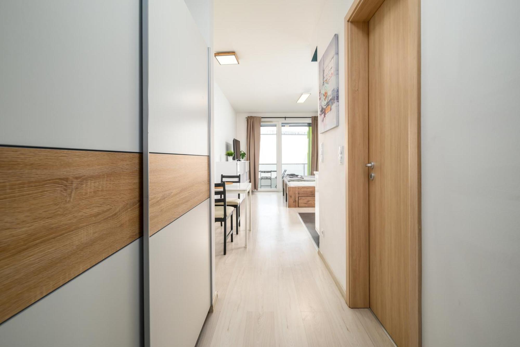 Atrium Residence Deluxe Suite-Free Parking Garage Same Building ブダペスト エクステリア 写真